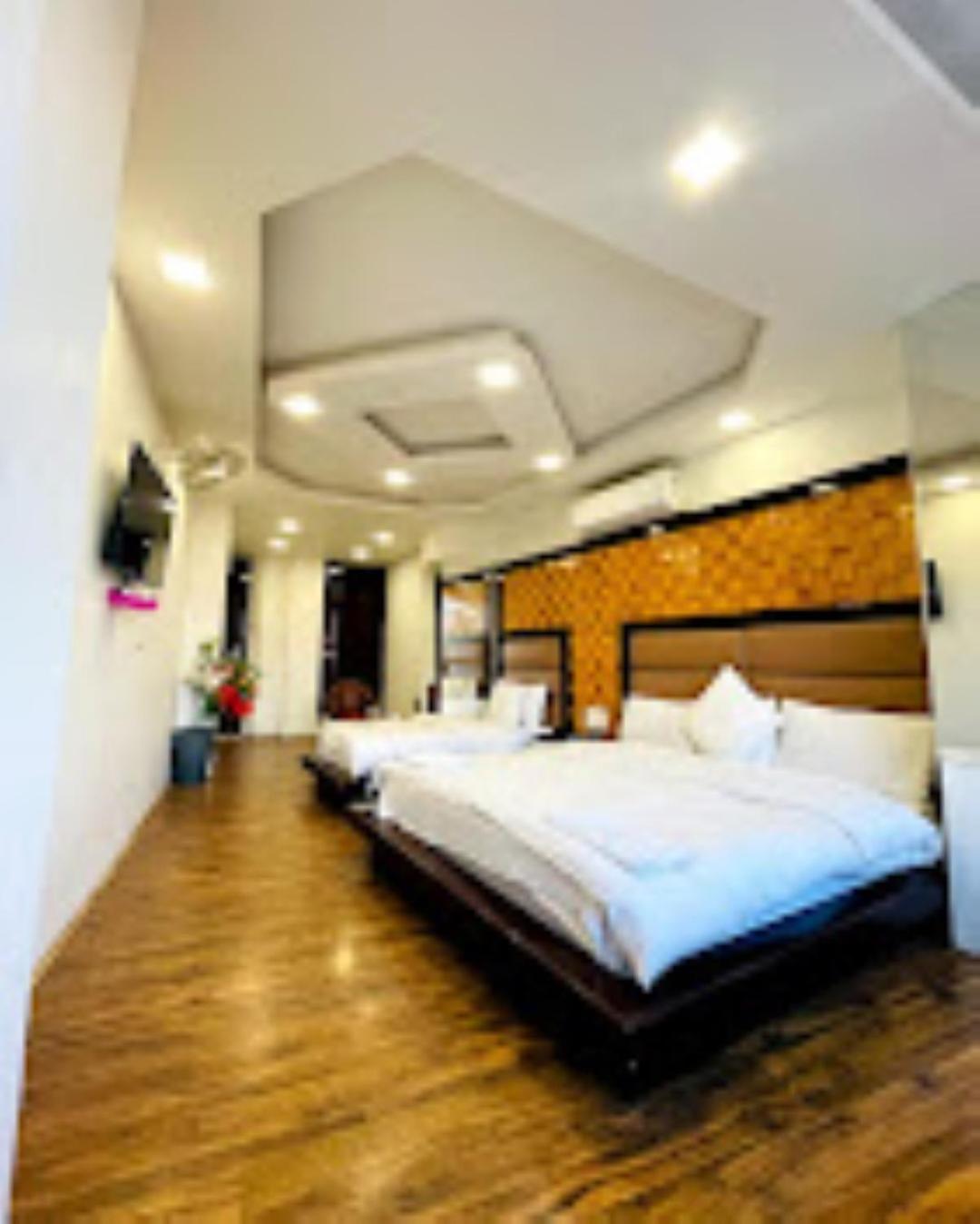 Hotel Bliss , Anantnag Exterior photo
